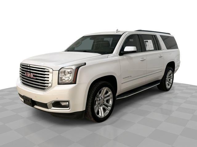 2017 GMC Yukon XL Base in White Frost Tricoat — front three-quarter view