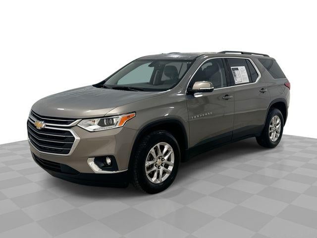 2019 Chevrolet Traverse Base in Pepperdust Metallic — front three-quarter view